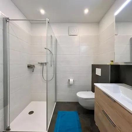 Family & Friends Am Kurpark