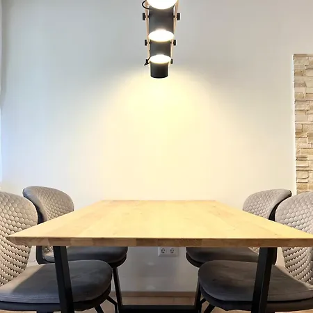 Family & Friends Am Kurpark Бад-Гофгаштайн